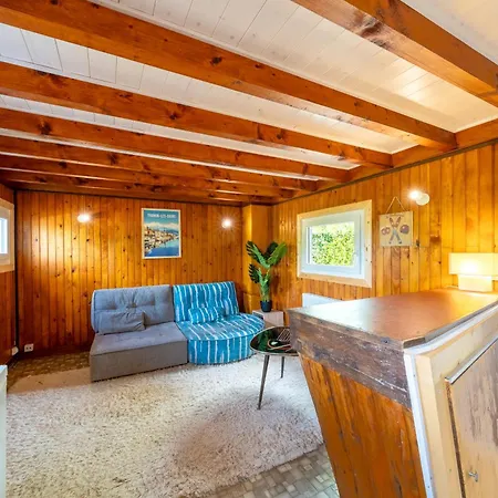 Chalet Le *