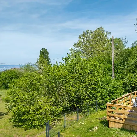 Chalet Le *